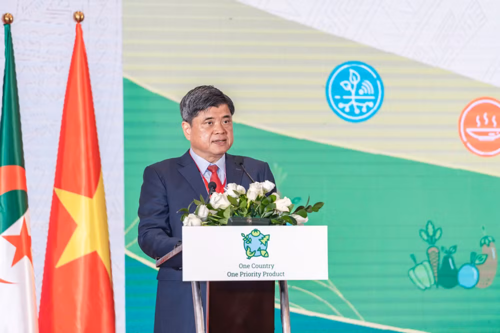 thu-truong-nam.jpg