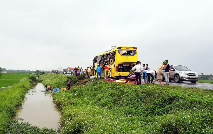 Hiện trường vụ tai nạn. (Ảnh: Văn Đạt T/XVN)