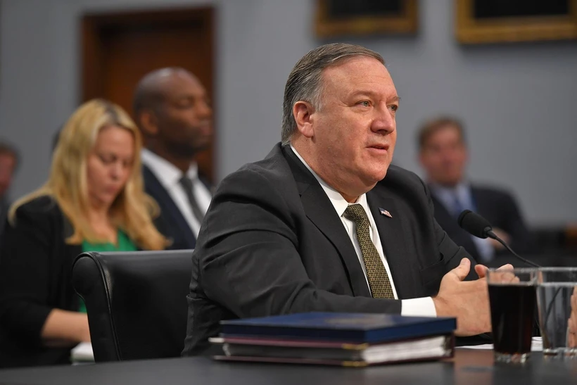 Ngoại trưởng Mỹ Mike Pompeo trong phiên điều trần trước Ủy ban Đối ngoại Hạ viện Mỹ ở Washington, DC, ngày 27/3. (Ảnh: AFP/TTXVN)