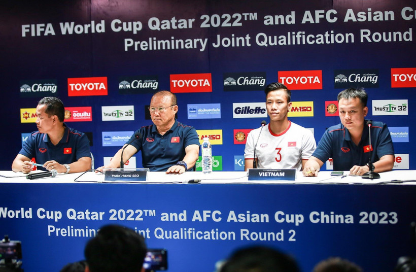 HLV Park Hang-seo khó chịu với phóng viên Thái Lan. (Ảnh: Trọng Đạt/TTXVN)