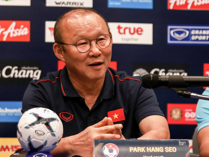 HLV Park Hang-seo tại buổi họp báo. (Ảnh: Nguyên An/Vietnam+)