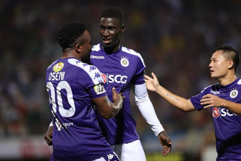 Hà Nội FC trở lại ngôi đầu sau trận thắng Sông Lam Nghệ An.