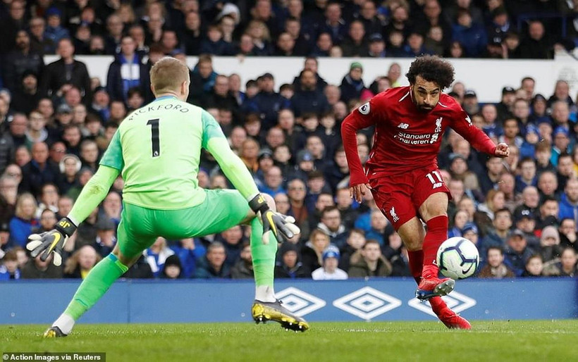Salah và đồng đội bất lực trước Jordan Pickford.