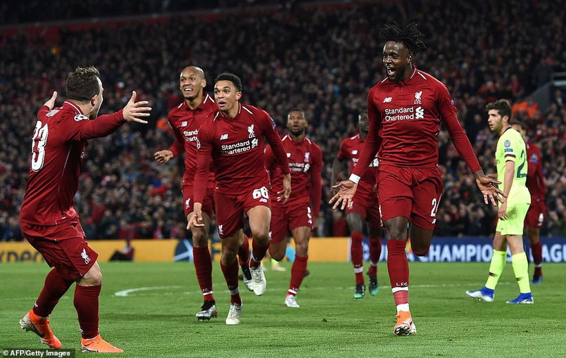 Liverpool hiên ngang vào chung kết Champions League.