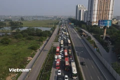 Phương tiện lưu thông trên tuyến cao tốc Pháp Vân-Cầu Giẽ trở lại Thủ đô. (Ảnh: PV/Vietnam+)