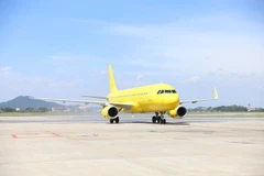 Hãng hàng không Vietravel Airlines vừa đón thêm tàu bay Airbus A320. (Ảnh: PV/Vietnam+)