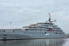 Siêu du thuyền hạng sang EMERALD KAIA đã được được Công ty Trách nhiệm hữu hạn Một thành viên Đóng tàu Hạ Long hạ thủy an toàn. (Ảnh: SBIC)