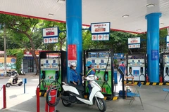 Bộ Công Thương yêu cầu tăng cường năng lực sản xuất trong nước, đa dạng hóa nguồn cung xăng, dầu. (Ảnh: CTV/Vietnam+) 