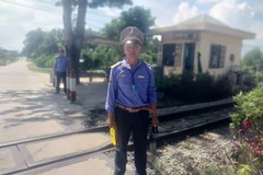 Nguyễn Sơn Oánh, nhân viên gác chắn đường ngang (Công ty Cổ phần Đường sắt Nghĩa Bình) đã có hành động dũng cảm cứu người. (Ảnh: PV/Vietnam+)