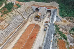 Đầu tư tăng trưởng tích cực trong 7 tháng năm 2026 tại Việt Nam. (Ảnh: PV/Vietnam+)