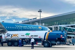 Vietnam Airlines sử dụng nhiên liệu hàng không bền vững (SAF) - dẫn đầu xu hướng hàng không xanh. (Ảnh: PV/Vietnam+)