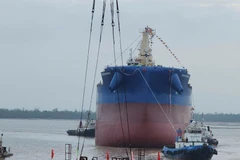 Tàu chở hàng Trường Minh 02 do Công ty Đóng tàu Nam Triệu đóng mới đã hạ thủy thành công. (Ảnh: PV/Vietnam+)