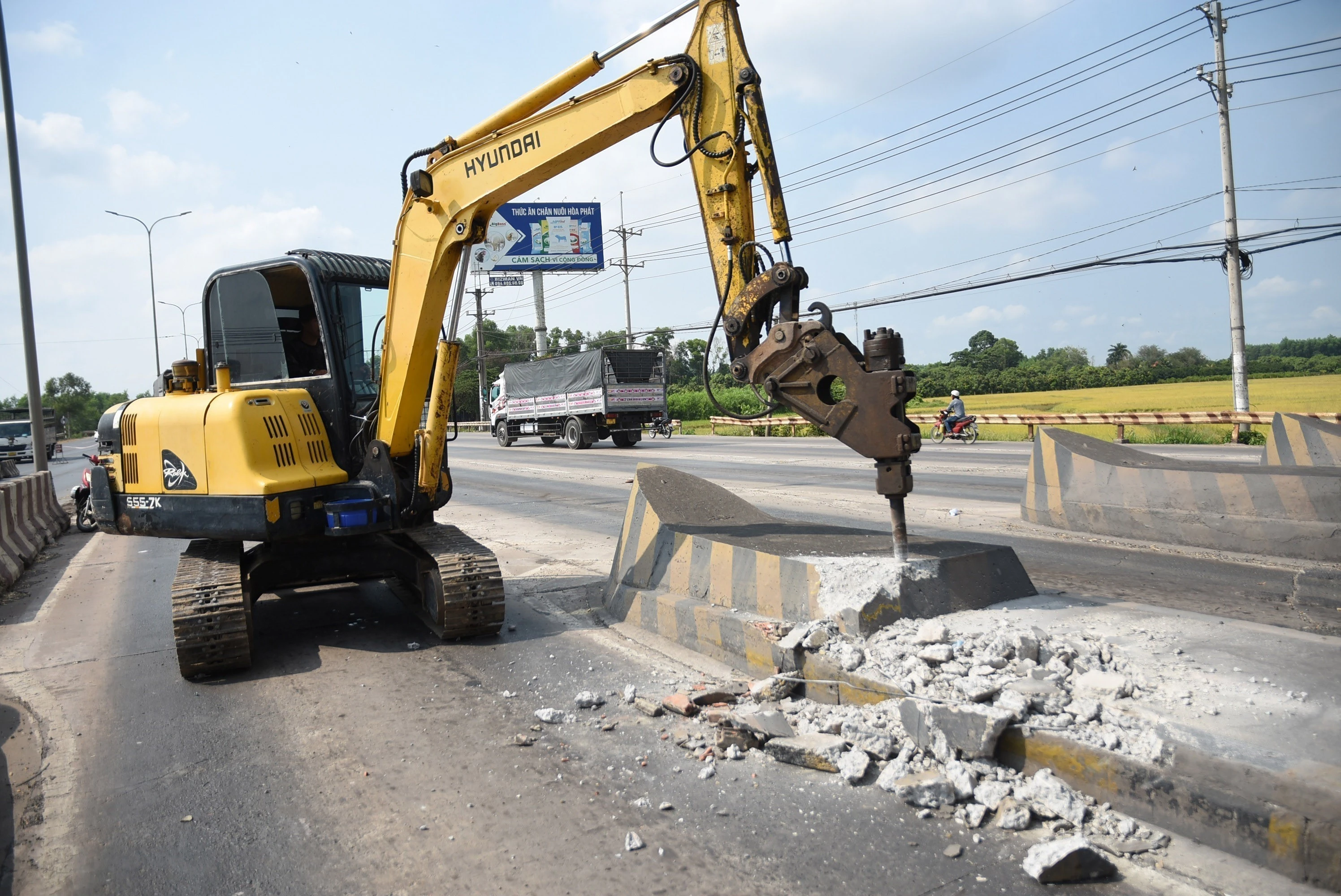 Giải Pháp Khắc Phục Ùn Tắc Giao Thông Sau Khi Phá Dỡ Trạm Thu Phí Trên Quốc Lộ 51