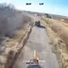 Drone FPV Nga đuổi theo, diệt xe chở đầy lính Ukraine rút chạy qua biên giới