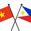 Cờ Việt Nam và cờ Philippines. (Nguồn: Vietnam+)