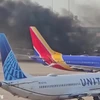 Góc quay đầy đủ vụ máy bay American Airlines bốc cháy dữ dội tại Denver