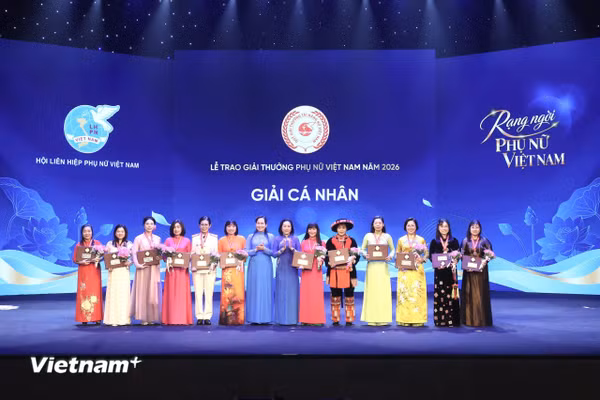 5 tập thể, 12 cá nhân được trao Giải thưởng Phụ nữ Việt Nam năm 2026