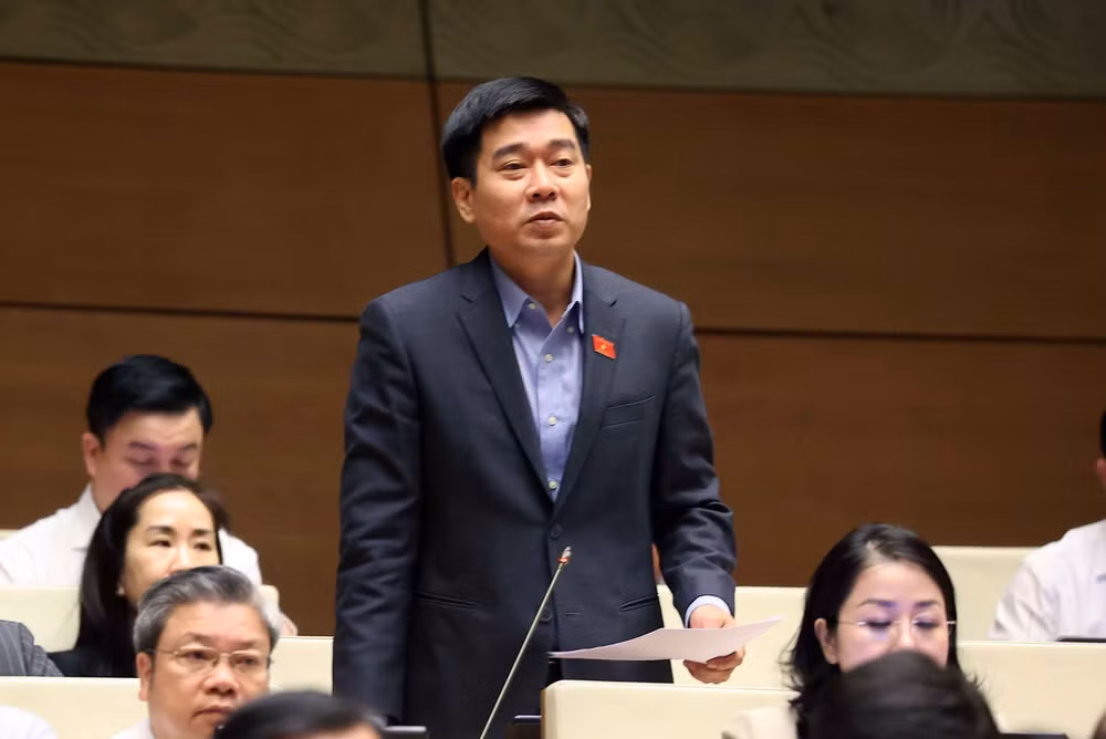 vna-potal-quoc-hoi-thao-luan-3-du-an-luat-ve-ho-tich-cong-chung-va-tro-giup-phap-ly-8694656.jpg
