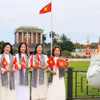 Người dân Thủ đô chọn đến các điểm du lịch 'tại chỗ' trong dịp nghỉ lễ 30/4