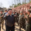 Ông Kim Jong Un thị sát đơn vị bộ binh cơ giới nhân dịp ngày thành lập quân đội