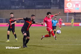 Ninh Bình FC (áo đen) có cơ hội 'phục thù' trận thua 2-3 trước Công an Hà Nội ở vòng 16 V-League. (Ảnh: Việt Anh/Vietnam+)