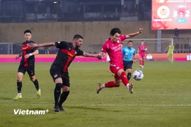 Nhận thẻ đỏ từ sớm, Ninh Bình FC đứt mạch bất bại trước Công an Hà Nội