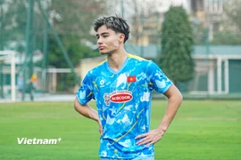 Sao Việt kiều Croatia Antonio Moric rạng rỡ trong buổi tập của U23 Việt Nam
