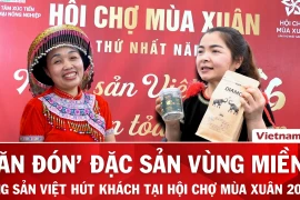 Người dân ‘săn’ đặc sản vùng miền tại Hội chợ Mùa Xuân 2026