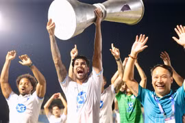 Thép Xanh Nam Định bảo vệ thành công danh hiệu vô địch V-League. (Ảnh: thepxanhnamdinh)