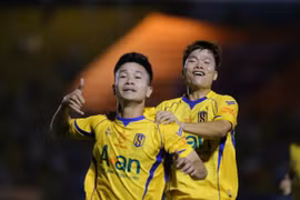 Sông Lam Nghệ An chính thức trụ hạng V-League 2025/26 sớm 2 vòng đấu. (Ảnh: VPF)
