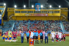 Các trận đấu thuộc vòng 17 V-League 2024-2025 và vòng 13 Giải hạng Nhất Quốc gia 2024-2025 sẽ đổi lịch thi đấu từ ngày 5/4 sang ngày 6/4/2025. (Ảnh: Việt Anh/Vietnam+)