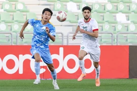 Đội tuyển U23 Việt Nam (áo xanh) để thua 1-2 ở trận giao hữu với U23 Syria. (Ảnh: VFF)