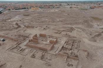  Các cuộc khai quật khảo cổ học được tiến hành từ năm 2024 đến năm 2025 tại Sijilmassa đã phát hiện ra những khám phá đặc biệt giúp định hình lại hiểu biết về di sản thời trung cổ của Maroc. (Ảnh: moroccoworldnews)