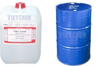Hóa chất Ethyl Acetate được sử dụng rộng rãi trong sản xuất công nghiệp và đời sống. (Ảnh: vietchem)