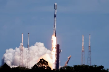 Vệ tinh của SpaceX. (Nguồn: Reuters)