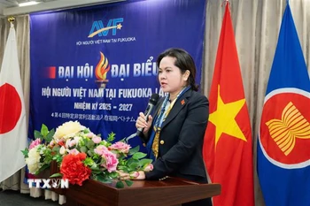 Tổng Lãnh sự Việt Nam tại Fukuoka Vũ Chi Mai phát biểu chỉ đạo đại hội. (Ảnh: Phạm Tuân/TTXVN)