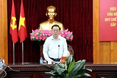 Ủy viên Bộ Chính trị, Bí thư Trung ương Đảng, Trưởng ban Tuyên giáo và Dân vận Trung ương Nguyễn Trọng Nghĩa phát biểu tại buổi làm việc. (Ảnh: Văn Đạt/TTXVN)