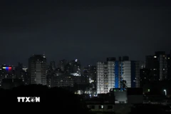 Quang cảnh thủ đô Caracas của Venezuela rạng sáng 3/1/2026. (Nguồn: THX/TTXVN)