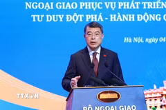 Thủ tướng Lê Minh Hưng phát biểu tại Phiên toàn thể Hội nghị Ngoại giao lần thứ 33. (Ảnh: Dương Giang/TTXVN)