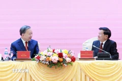 Tổng Bí thư Tô Lâm và Tổng Bí thư, Chủ tịch nước Lào Thongloun Sisoulith tại hội nghị. (Ảnh: Thống Nhất/TTXVN)