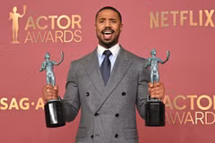 Tài tử Michael B. Jordan trên thảm đỏ Actors Awards 2026. (Nguồn: AFP)