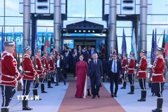 Lễ tiễn Tổng Bí thư Tô Lâm và Phu nhân tại sân bay quốc tế Sofia. (Ảnh: Thống Nhất/TTXVN)