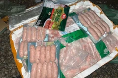 Hà Nội: Thu giữ hơn 10 tấn thực phẩm không rõ nguồn gốc, xuất xứ