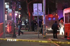 Các lực lượng chức năng liên bang có mặt tại hiện trường vụ xả súng. (Nguồn: AA/TTXVN)