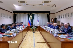 Đoàn đại biểu Việt Nam do Phó Thủ tướng Hồ Đức Phớc dẫn đầu làm việc với Bộ Tài chính Liên bang Nga. (Nguồn: TTXVN)