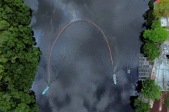 Chính phủ Mexico cho biết đã loại bỏ 128 tấn dầu thô còn sót lại ở Vịnh Mexico. (Nguồn: Reuters)