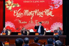 Chủ tịch nước Lương Cường gặp mặt Ban Thường vụ Tỉnh ủy Lạng Sơn nhân dịp đầu Xuân Ất Tỵ. (Ảnh: Lâm Khánh/TTXVN)