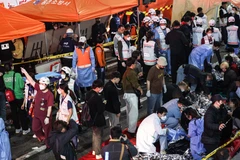 Hiện trường vụ giẫm đạp ở Itaewon, Hàn Quốc đêm 29/10/2022. (Ảnh: Yonhap/TTXVN)