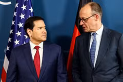 Ngoại trưởng Mỹ Marco Rubio (trái) và Thủ tướng Đức Friedrich Merz tại Hội nghị An ninh Munich. (Nguồn: AFP/Getty Images)