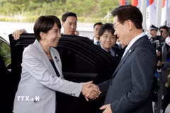 Tổng thống Hàn Quốc Lee Jae Myung và Thủ tướng Nhật Bản Sanae Takaichi tại cuộc gặp ở Andong, tỉnh Bắc Gyeongsang, Hàn Quốc, ngày 19/5/2026. (Ảnh: Yonhap/TTXVN)